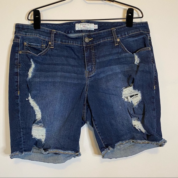 torrid Pants - ✨torrid distressed denim shorts✨